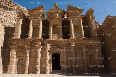Petra. Jordania NZ ruiny miasta Nabatejczykow, znajdujace...