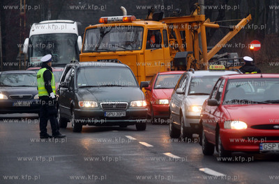 Ok. godz. 9 na wysokosci Kolibek Volkswagen T4 jadacy...