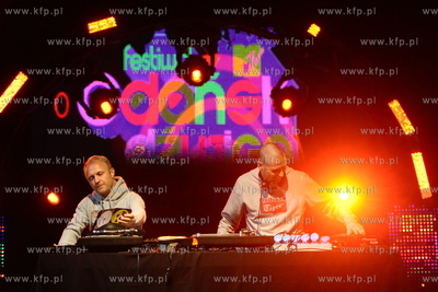 Gdansk. Plac Zebran Ludowych. Festiwal MTV Gdansk Dzwiga...