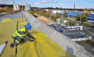 Konferencja prasowa poswiecona dobiegajacemu konca...