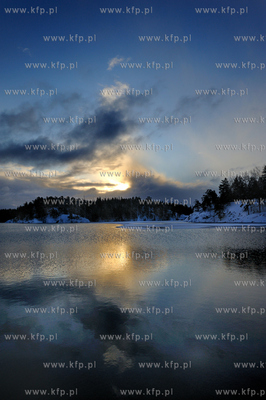 Szwecja , Sztokholm. Jezioro w okolicach Sztokholmu
23.11.2008
Fot.Jan...