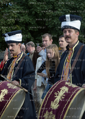 Ulicami Gdyni przeszla Orkiestra Tureckich Sil Zbrojnych...