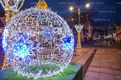 Sopot. Swiateczne iluminacje w Sopocie. 14.12.2020...