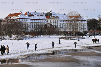 Sopot. Pierwszy śnieg w Sopocie. 04.12.2024 / fot....