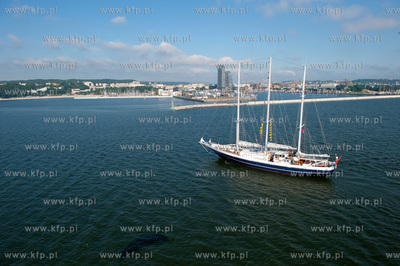 Tall Ships' Races 2009 w Gdyni z lotu ptaka. Zlot Wielkich...