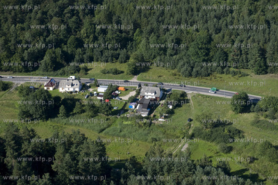 Gdansk Oliwa z lotu ptaka. Ul Spacerowa posrod wzgorz...