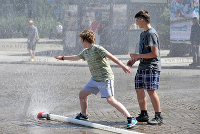 Na Targu Weglowym Gdanska Infrastruktura Wodociagowa...