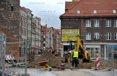Gdańsk, Wyspa Spichrzów. Remont ul. Stagiewnej. 29.03.2016...