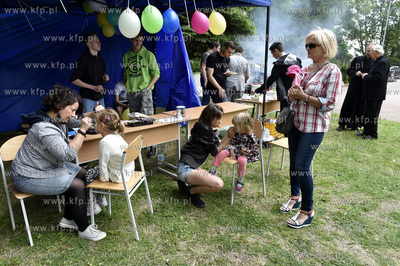 Dni Sąsiadów. Festyn przy parafii Miłosierdzia Bożego...