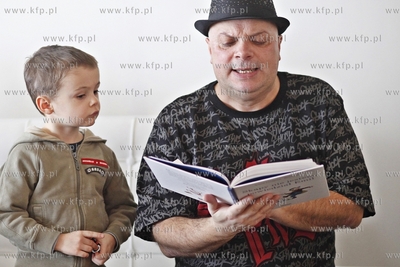 Sopot. Zatoka Sztuki. Krzysztof Skiba czyta dzieciom....