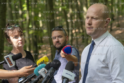 Sopot, okolice Sanatorium Leśnik. Konferencja prasowa...
