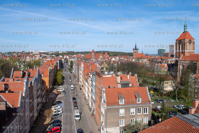Widok na Gdańsk i ul. Szeroką z Żurawia. 11.04.2024...