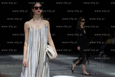 Pokaz mody i bursztynu AMBER Vibes podczas międzynarodowych...