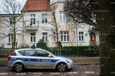 Oliwa. Radiowozy policyjne. 24.01.2022  / fot. Anna...