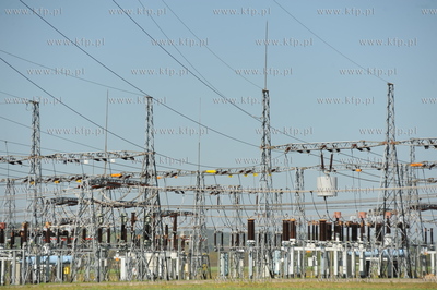 Stacja elektroenergetyczna Zarnowiec nalezaca do Polskich...