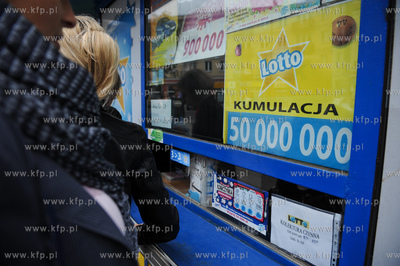 Gdansk. Wrzeszcz. Kolektura Lotto. Kumulacja 50 000...