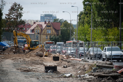 Gdansk. Wznowione po kilku miesiecznej przerwie, prace...
