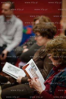 Gdansk. Biblioteka Manhattan w CH Manhattan. Spotkanie...