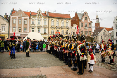 Tczew. Plac Hallera. Piata inscenizacja historyczna...