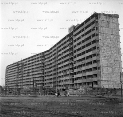 Budowa falowca na gdanskim Przymorzu.01.02.19680007401z_1968Fot....