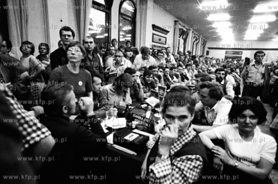 Strajk w Stoczni Gdańskiej im. Lenina Nz obrady MKS'u...