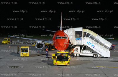 Gdansk Rebiechowo. Nz. Boeing 737-3L9 linii Norwegian...