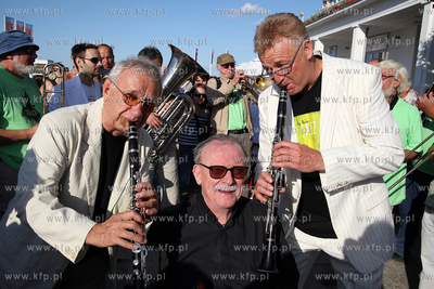 Otwarcie festiwalu Sopot Molo Jazz Festival . Parada...