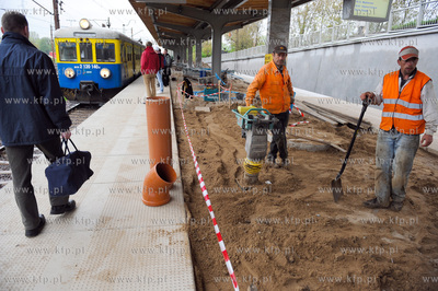 Sopot Wyscigi. Remont przystanku Szybkiej Kolei Miejskiej.
13.05.2010
fot....