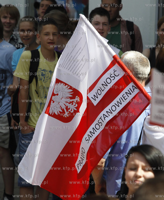 Szczecin. Marsza wolnosci dla konopi. Mlodziez, ktora...