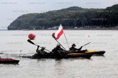 Mila dla Sebastiana pod tym haslem odbywala się wyprawa...
