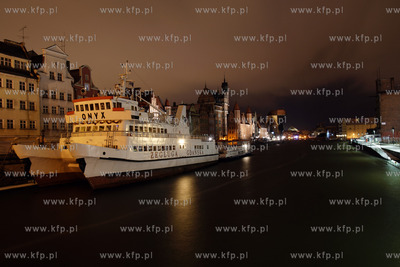 Gdańsk. Widok na Motławę i Długie Pobrzeże