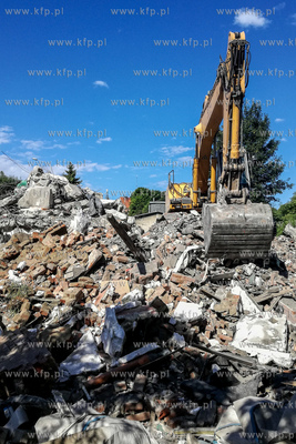 Rozbiórka budynku na ul. Legnickiej w Gdańsku. 04.07.2018...