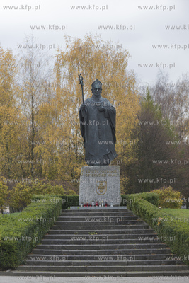 Starogard Gdański,pomnik św. Wojciecha Patrona miasta05.11.2019Fot....