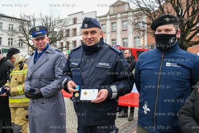 Uroczystosci na rynku w Kościerzynie z okazji 102....