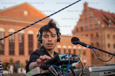 Koncert zespołu Kamp! na wodach Motławy w ramach...