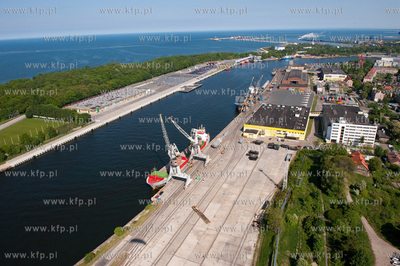 Port Gdańsk z lotu ptaka. 25.05.2009 fot. Kacper Kowalski...
