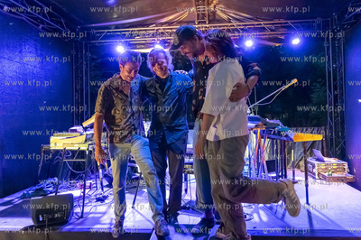 Sopot. 5 urodziny Goyki 3 Inkubator. Na scenie grają...