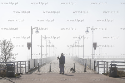 Mgła na molo w Juracie.27.03.2025 fot. Anna Bobrowska...