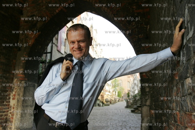 Donald Tusk - polityk, lider Platformy Obywatelskiej....