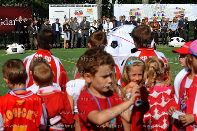 Gdansk. Przymorze. Otwarcie boiska wybudowanego w ramach...