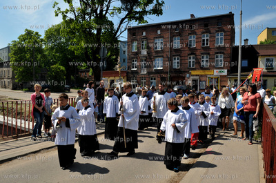 Uroczystosci i procesja Bozego Ciala w parafii sw....