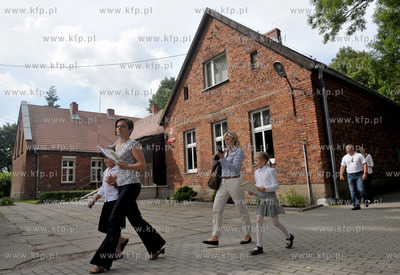 Zakonczenie roku szkolnego w SP na 83 w Gdansku Kokoszkach....