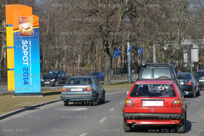Sopot. Witacz na poczatku al. Niepodleglosci od strony...