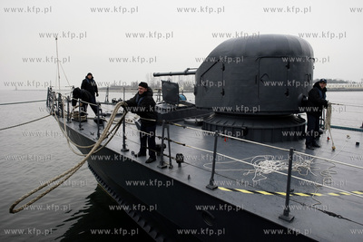 Gdansk. Okrety - ORP Metalowiec, ORP Rolnik i ORP Orkan...