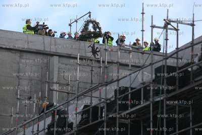 Uroczystosc zawieszenia wiechy na budowanym Teatrze...