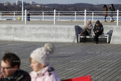 Sloneczny dzien na sopockim molo.
18.02.2014
fot....