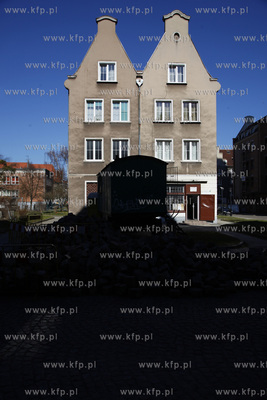 Gdansk. Nz. kamienica przy ul. Minogi.
14.03.2014
fot....