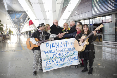 Terminal Portu Lotniczego im. Lecha Wałęsy w Gdańsku....