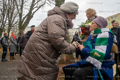 Żabianka. Orłowska 7.  Odsłonięcie tablicy upamiętniającej...