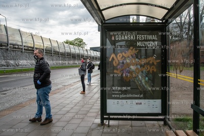 Gdańsk, Przystanek autobusowy. Galeria Bałtycka we...